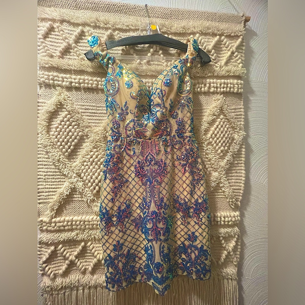 Short Bodycon Iridescent Sequin Jovani Homecoming Dress